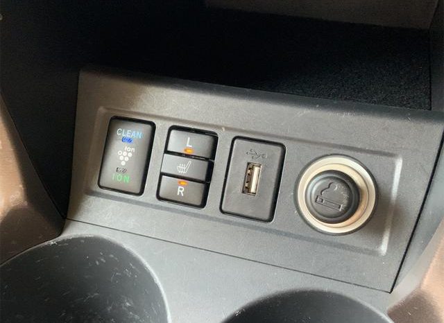 Toyota Vanguard 2011 full