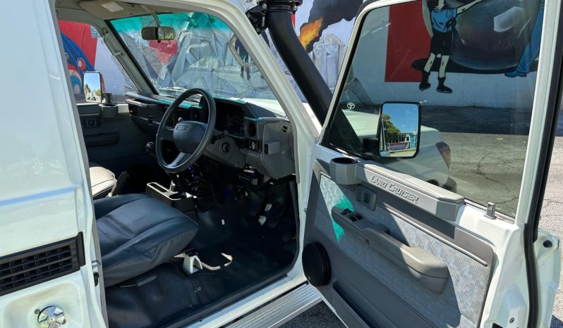 1999 Toyota Land Cruiser 70 Series full