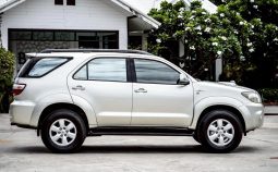 Toyota Fortuner 3.0 V 2011 full