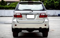 Toyota Fortuner 3.0 V 2011 full
