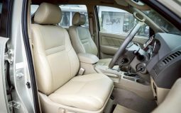 Toyota Fortuner 3.0 V 2011 full