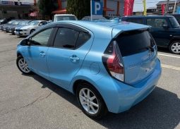 Toyota Aqua S 2015 full