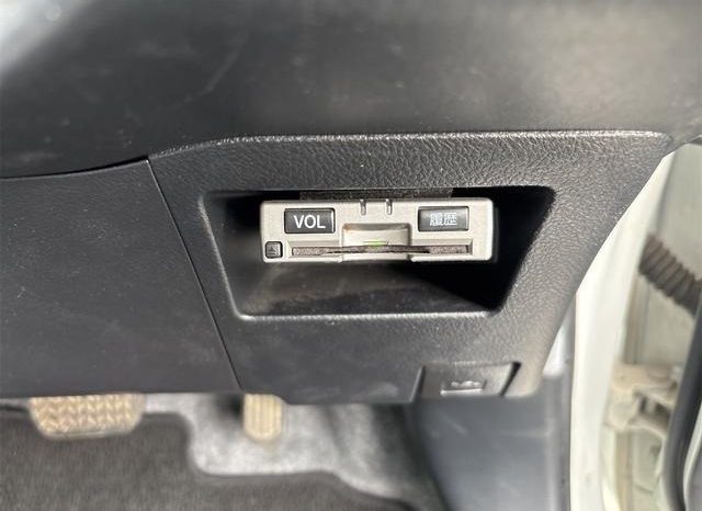 Toyota Vitz U 2011 full