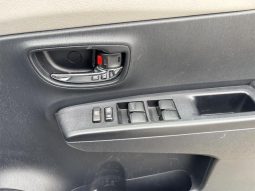 Toyota Vitz U 2011 full