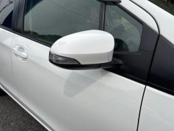 Toyota Vitz U 2011 full