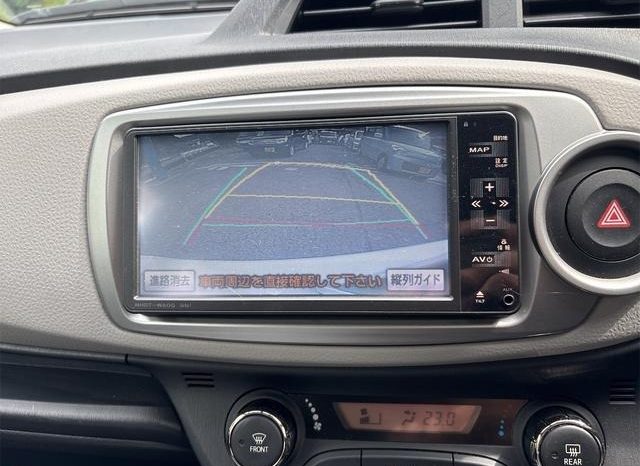 Toyota Vitz U 2011 full