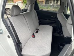 Toyota Vitz U 2011 full