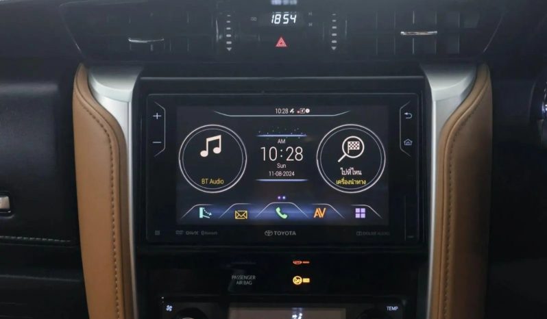 Toyota Fortuner 2.4 V 2018 full