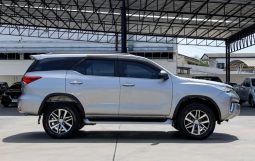 Toyota Fortuner 2.4 V 2018 full