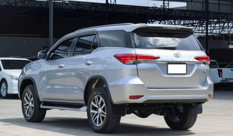 Toyota Fortuner 2.4 V 2018 full