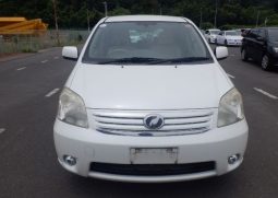 Toyota Raum 2009 full