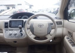 Toyota Raum 2009 full