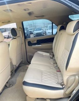 Toyota Fortuner 2009 full