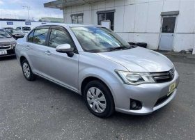 Toyota Corolla Axio 2012