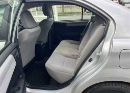 Toyota Corolla Axio 2012 full