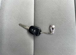 Toyota Corolla Axio 2012 full