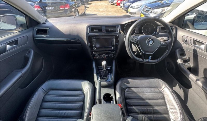Volkswagen Jetta TDI Highline 2015 full