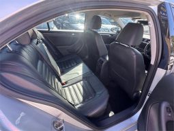 Volkswagen Jetta TDI Highline 2015 full