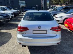 Volkswagen Jetta TDI Highline 2015 full