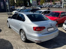 Volkswagen Jetta TDI Highline 2015 full