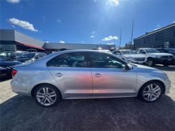 Volkswagen Jetta TDI Highline 2015 full