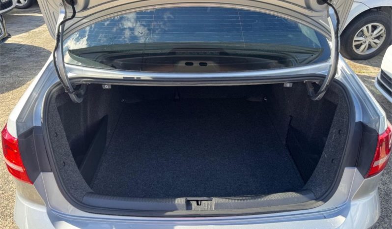 Volkswagen Jetta TDI Highline 2015 full