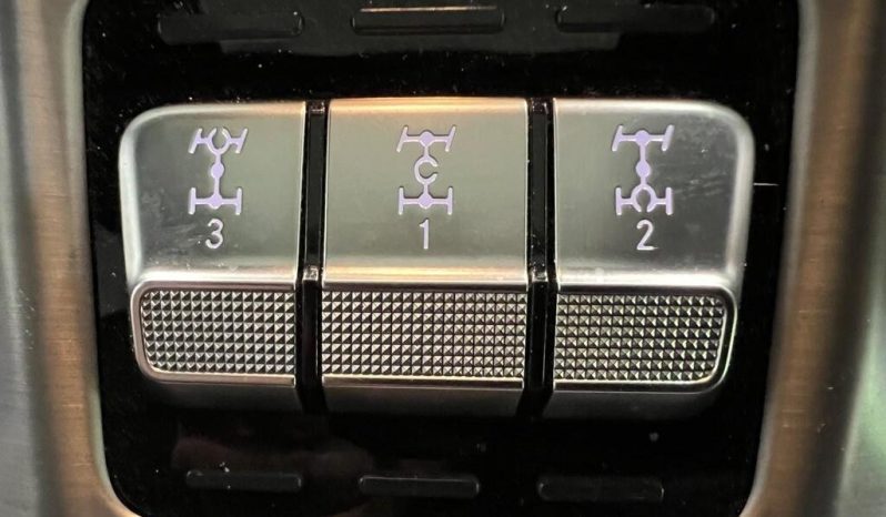 Mercedes-Benz G Class 4.0 G63 2020 full