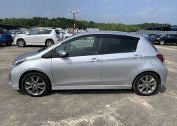 Toyota Vitz 2011 full