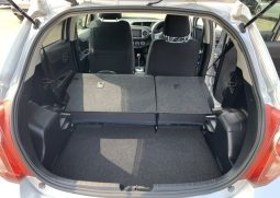 Toyota Vitz 2011 full