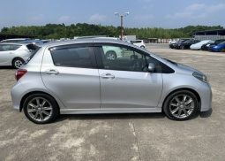 Toyota Vitz 2011 full