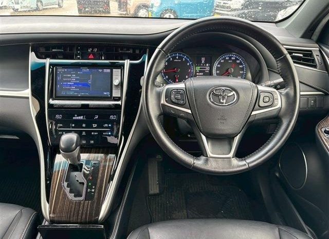 Toyota Harrier Elegance 2015 full