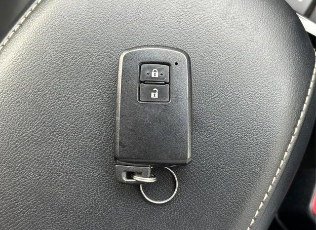 Toyota Harrier Elegance 2015 full