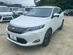 Toyota Harrier Elegance 2015 full