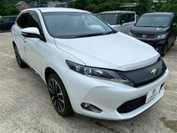 Toyota Harrier Elegance 2015 full