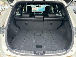 Toyota Harrier Elegance 2015 full