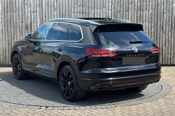 Volkswagen Touareg 3.0 TSI V6 R-Line 2019 full