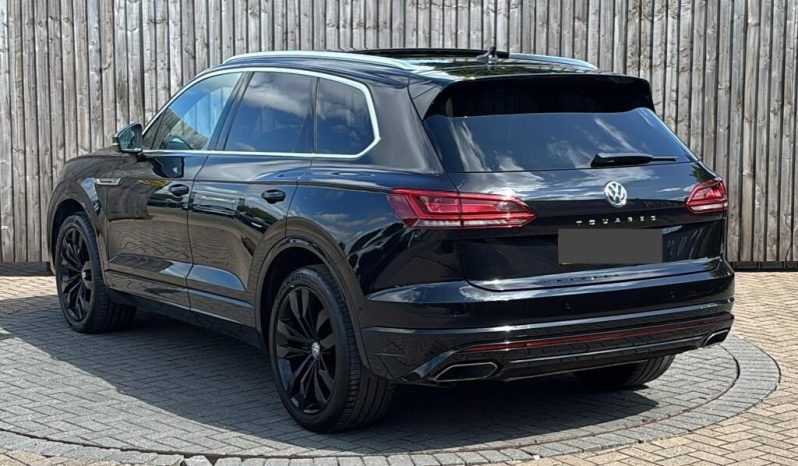 Volkswagen Touareg 3.0 TSI V6 R-Line 2019 full