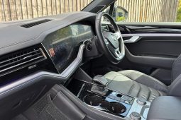 Volkswagen Touareg 3.0 TSI V6 R-Line 2019 full