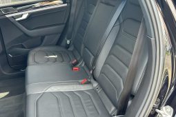 Volkswagen Touareg 3.0 TSI V6 R-Line 2019 full