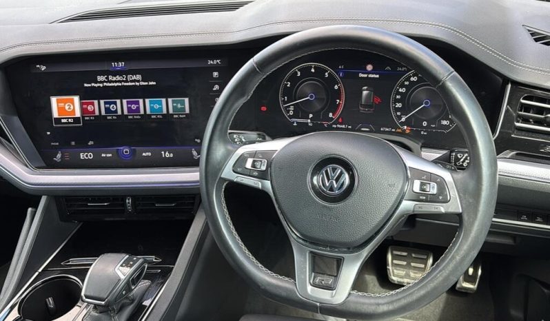 Volkswagen Touareg 3.0 TSI V6 R-Line 2019 full
