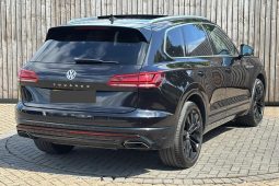 Volkswagen Touareg 3.0 TSI V6 R-Line 2019 full