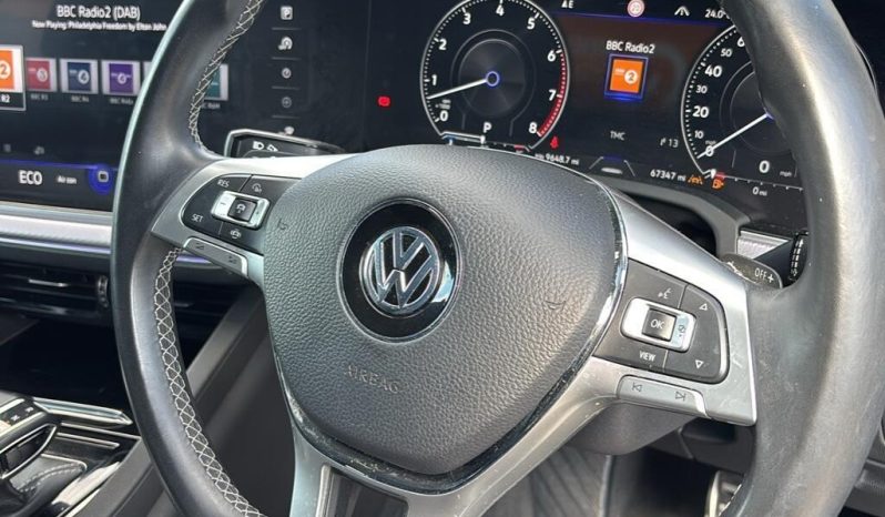 Volkswagen Touareg 3.0 TSI V6 R-Line 2019 full