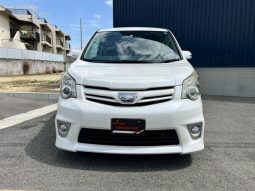 Toyota Noah SI 2012 full