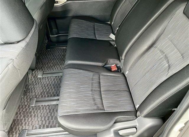 Toyota Noah SI 2012 full