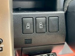 Toyota Noah SI 2012 full