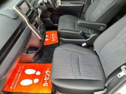 Toyota Noah SI 2012 full