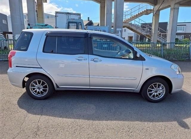 Toyota Raum 1.5 4WD 2011 full