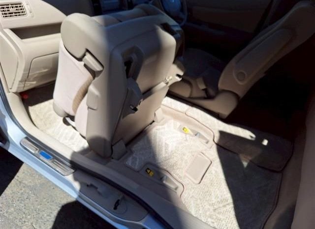 Toyota Raum 1.5 4WD 2011 full