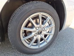 Toyota Raum 1.5 4WD 2011 full