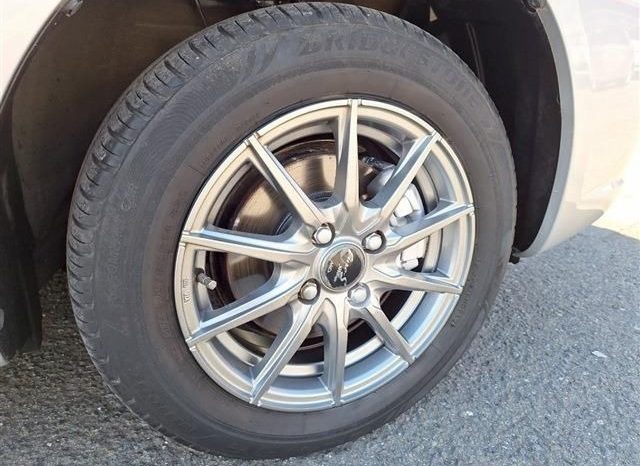 Toyota Raum 1.5 4WD 2011 full